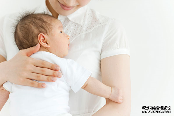 国妇婴创全球首例 ：“脆骨症”妈妈诞下健康宝宝